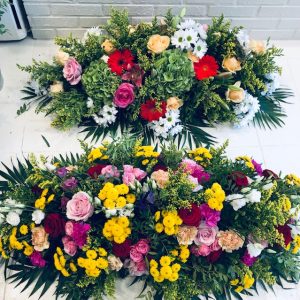 Coussin allongé coloré