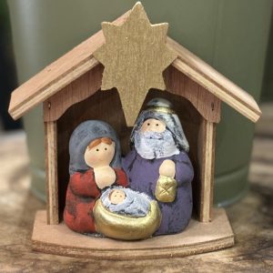 Petite crèche en bois