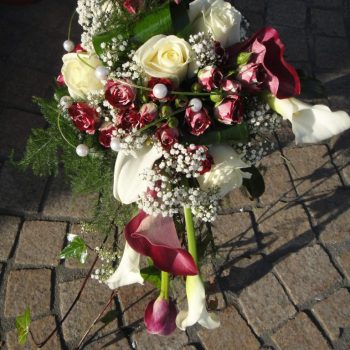 au-jardin-cosette-mariage-bouquet-retombant-90-euros-07-768x1024